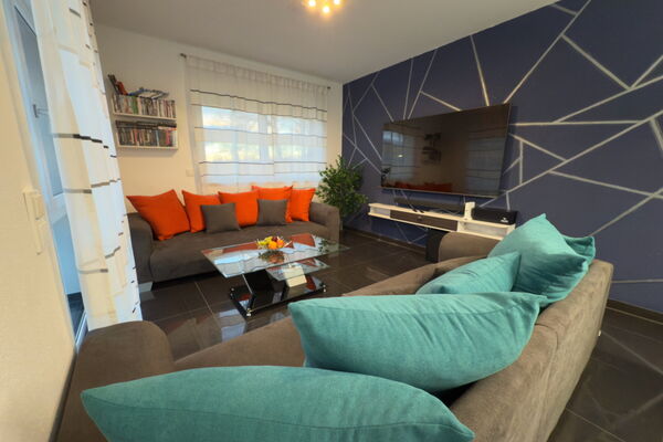 Gemütliche Sitzlandschaft im Wohnbereich