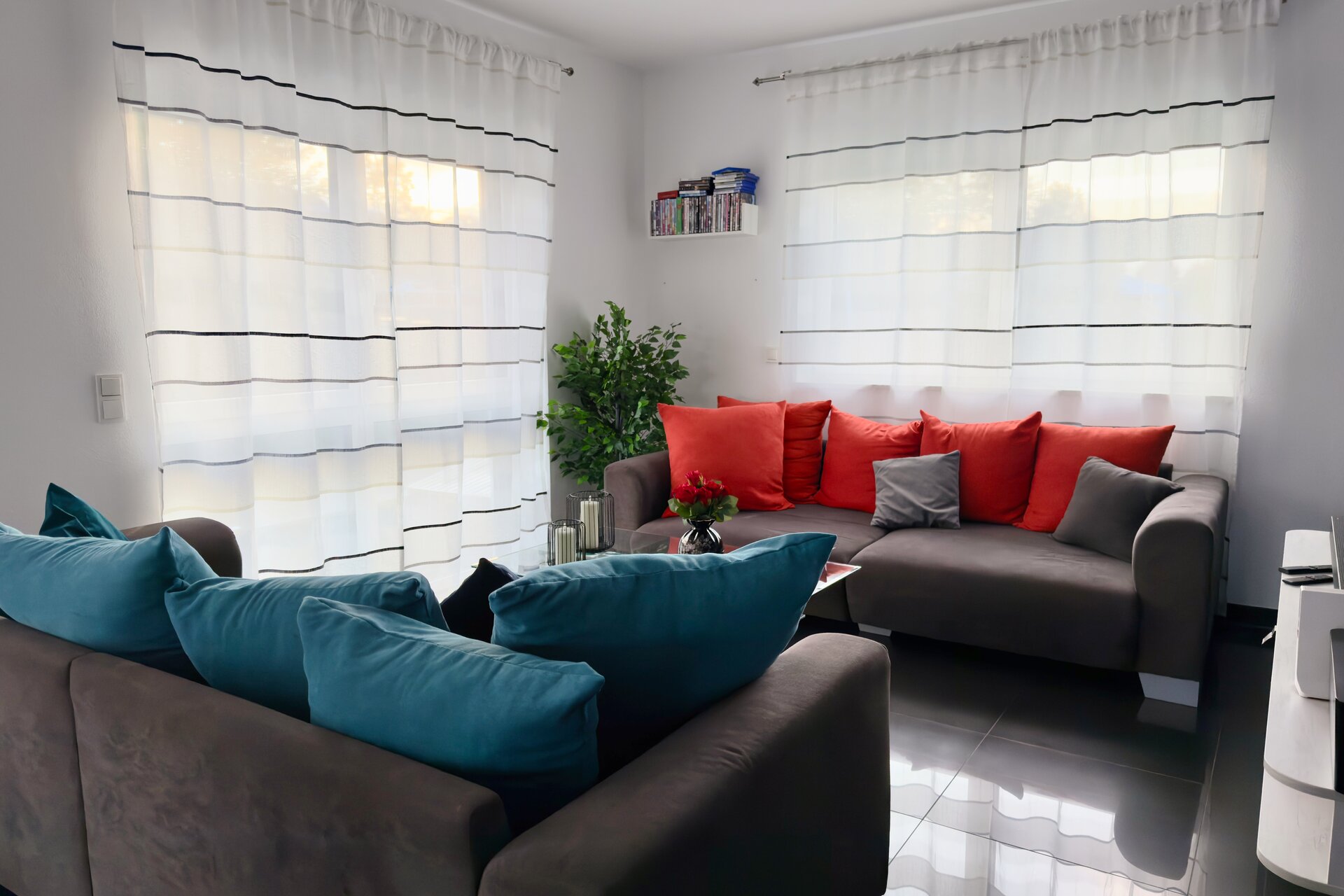 Moderner Wohnbereich der Ferienwohnung Thermenblick